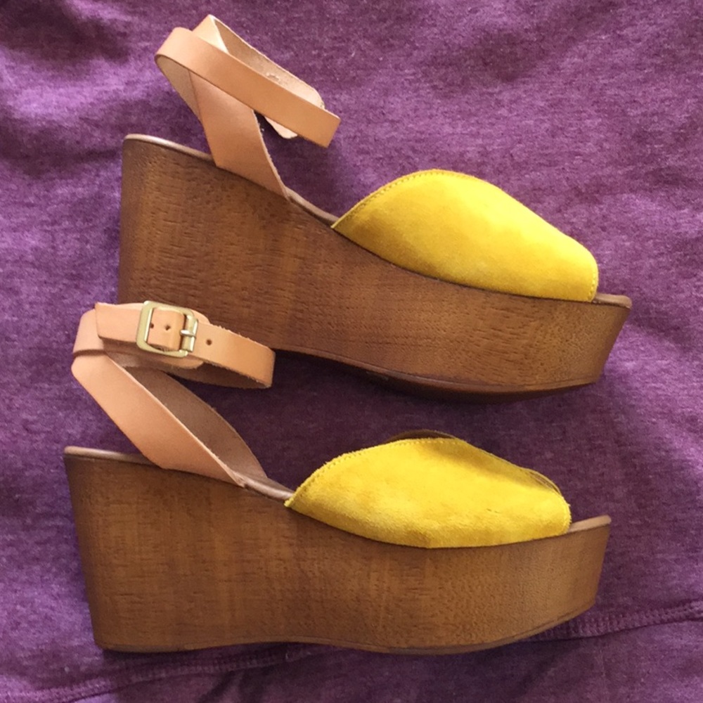 Seychelles Yellow Leather Wedges